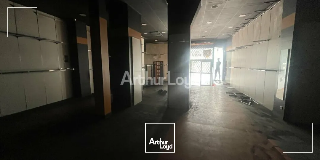 HYPER CENTRE VILLE DE REIMS LOCAL COMMERCIAL A LOUER