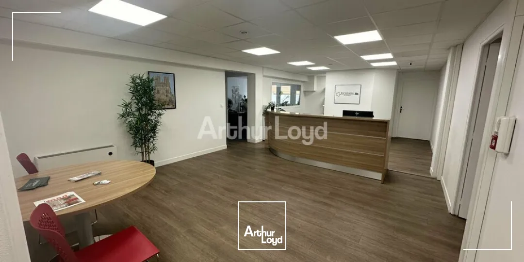 Local professionnel d'environ 150 m2 - REIMS SECTEUR FORUM