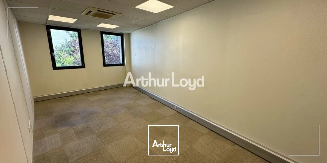 Plateaux de bureaux d'environ 163 m3 (SUB) - REIMS CLAIRMARAIS