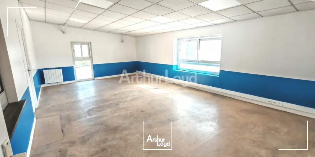 A Louer - Local d'activité de 758m2 avec bureaux à Muizon 