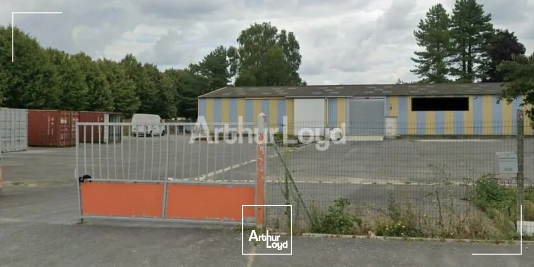 A louer dans ZI deMUIZON un entrepôt d'environ 850M2 