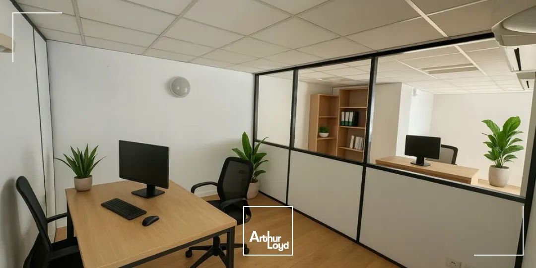 TOURS CENTRE PROCHE GARE LOCAL COMMERCIAL A LOUER 123 M² AVEC PARKINGS