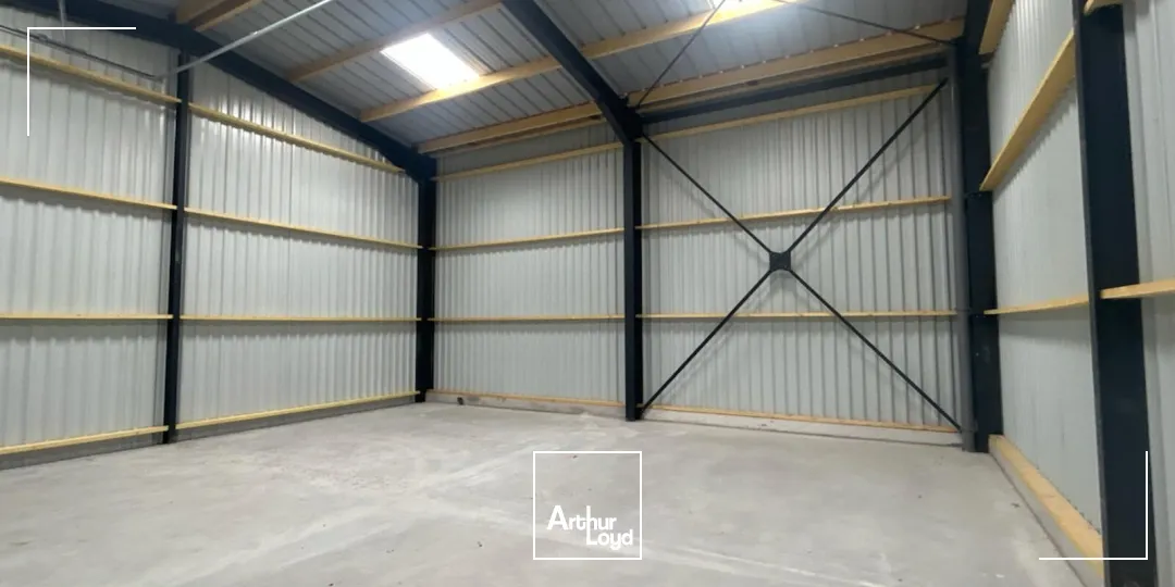 A LOUER - LOCAL D'ACTIVITE - 200 M² DIVISIBLES - GUER