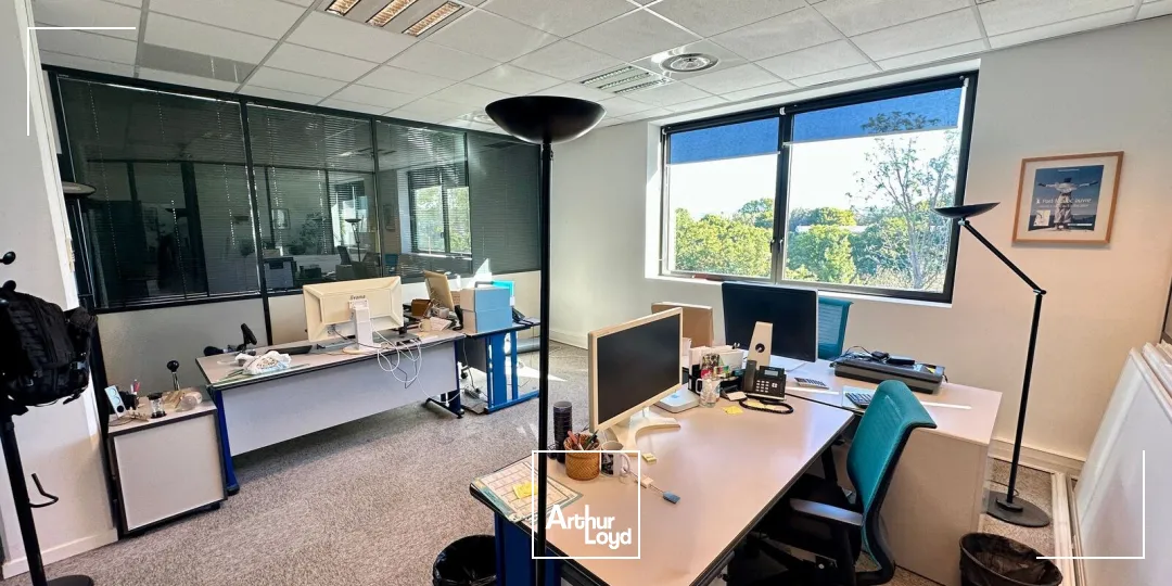 BUREAUX DE STANDING AVEC VUE DÉGAGÉE À LOUER