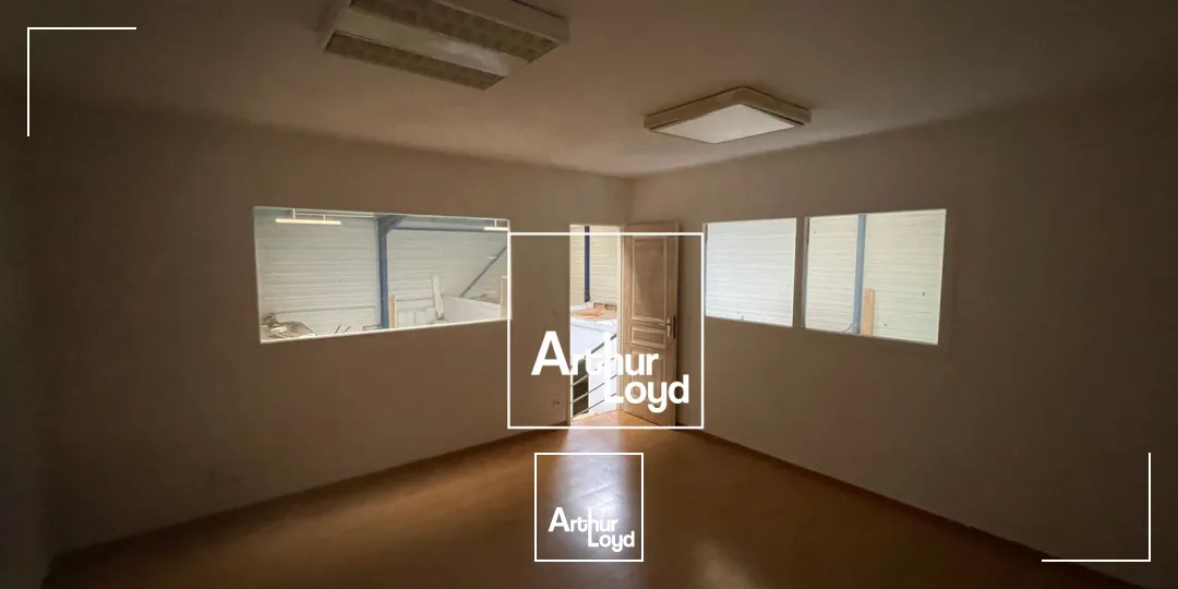 Local d'activité à louer - Montredon-des-Corbières - Proximité immédiate de Narbonne et des axes autoroutiers A9/A61