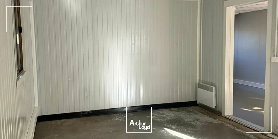 LOCAL D'ACTIVITE - ENTREPOT location à USSAC 19270