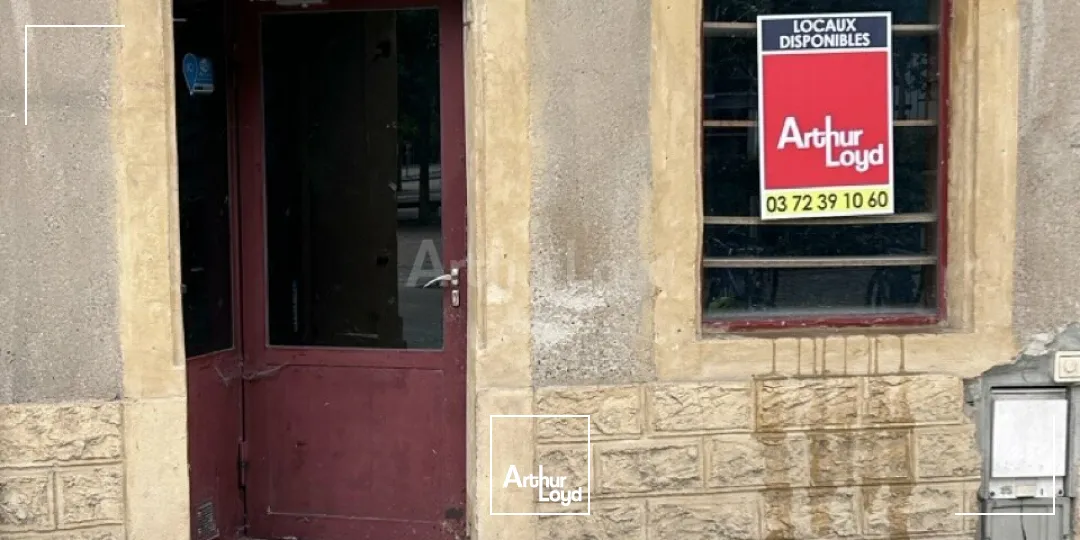 LOCAL COMMERCIAL à LOUER de 63 m²