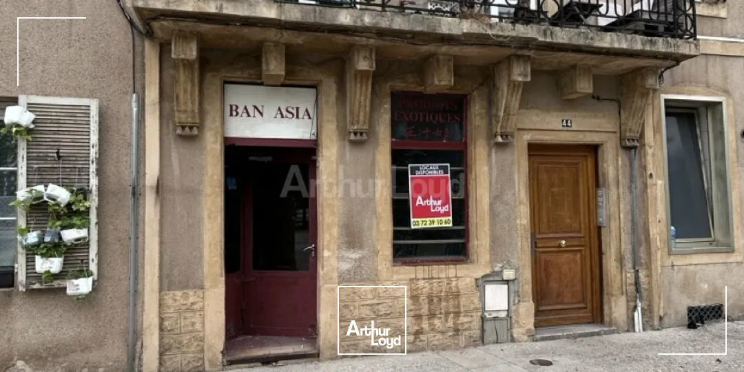 LOCAL COMMERCIAL à LOUER de 63 m²