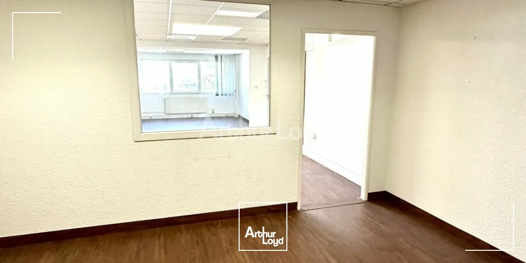 BUREAUX à LOUER de 178 m²