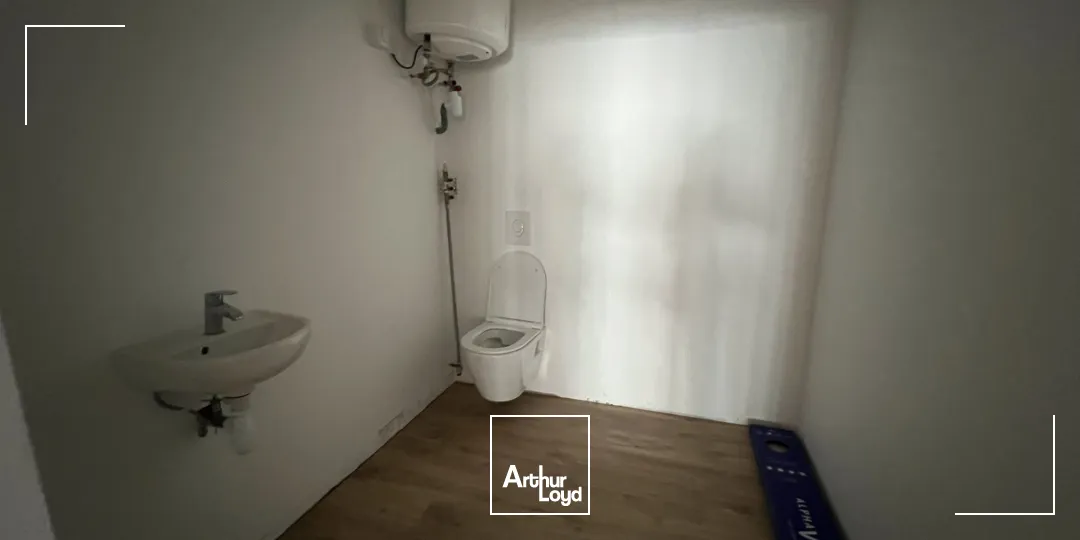 A LOUER - LOCAL COMMERCIAL DE 450M² - LORIENT