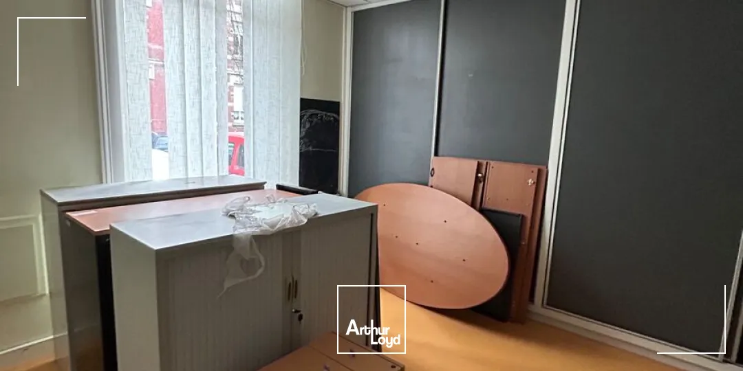 Immeuble de bureaux indépendant à Cambrai idéalement situé à proximité de la gare, à vendre