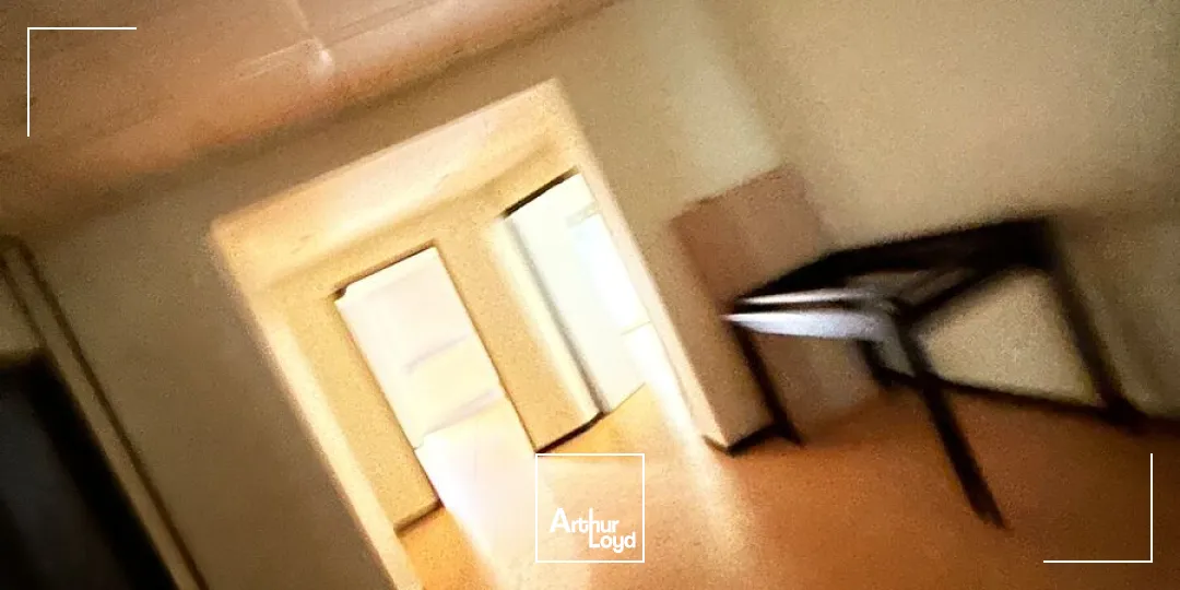 Immeuble de bureaux indépendant à Cambrai idéalement situé à proximité de la gare, à vendre