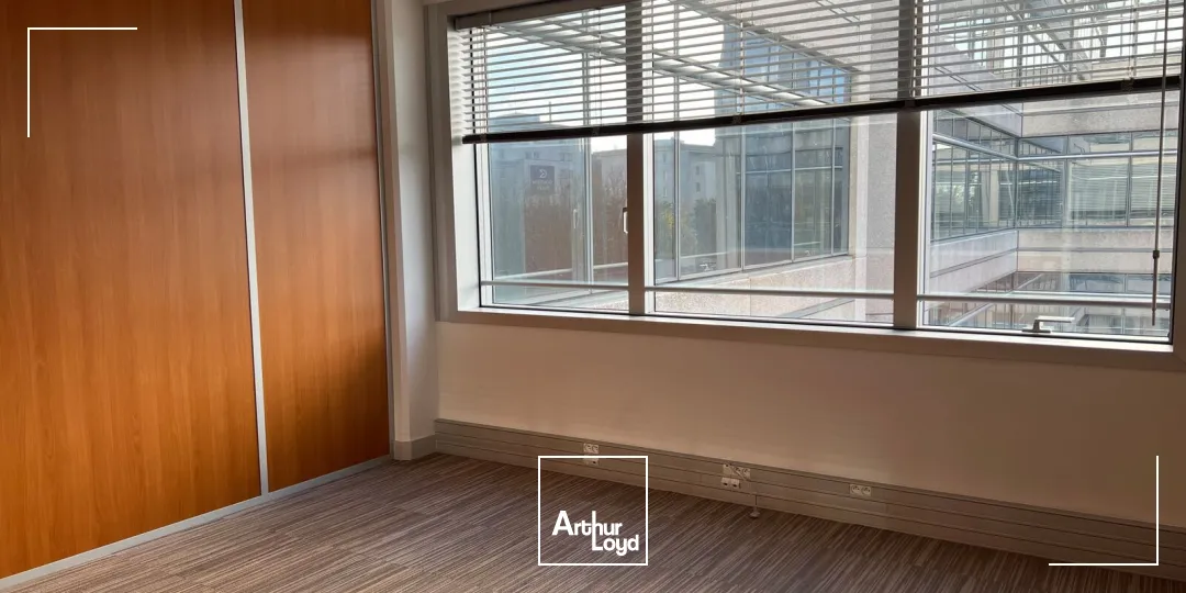 LOCAUX RENOVES ET CLIMATISES