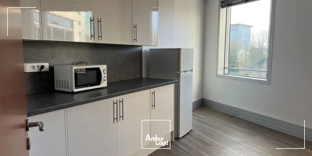 LOCAUX RENOVES ET CLIMATISES