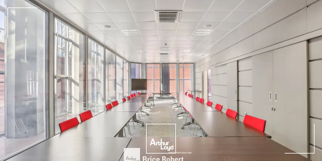 A louer - TOUR SWISSLIFE - Bureaux proches de la Gare - Lyon 3ème Part-Dieu