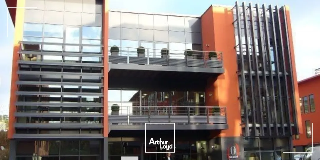 A louer - CITE PARK - Bureaux au sein d'un parc arboré - Caluire et Cuire