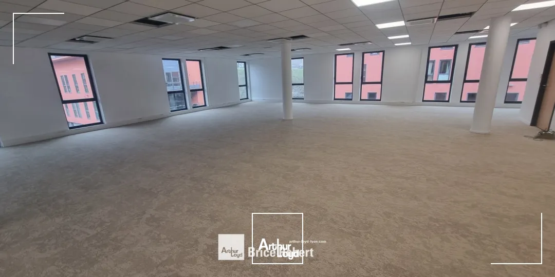 A louer - CITE PARK - Bureaux au sein d'un parc arboré - Caluire et Cuire