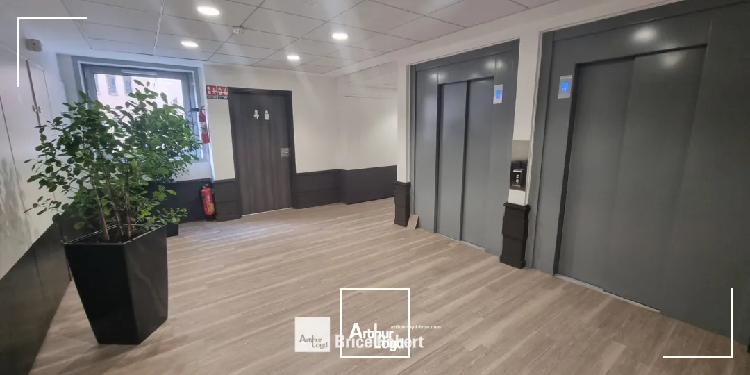 A louer - LE FORUM - Bureaux proches de la Gare - Lyon 3ème Part-Dieu