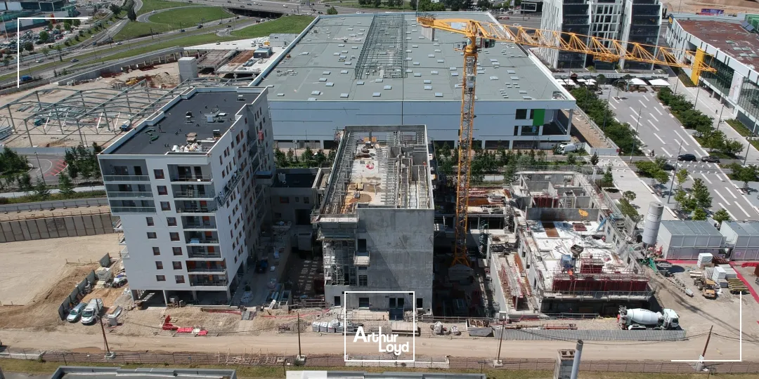 A vendre ou à louer - INITIAL - Bureaux dans la nouvelle zone commerciale de Grand Parilly - Venissieux 