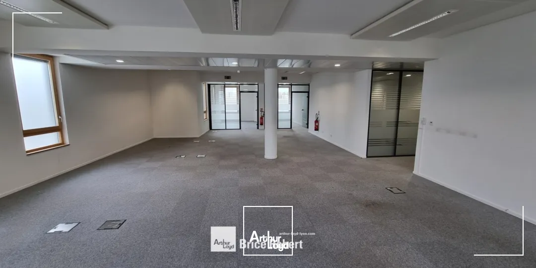 A louer - SUNWAY - Bureaux au pied du métro Debourg - Lyon 7ème