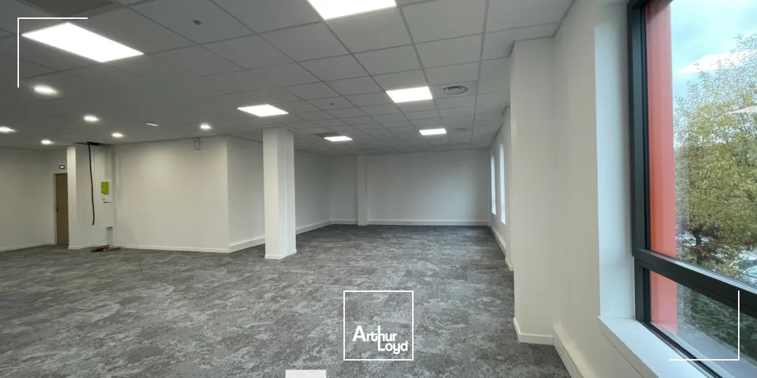 A vendre ou à louer - CAP & CO - Bureaux avec prestations de qualité - Montluel