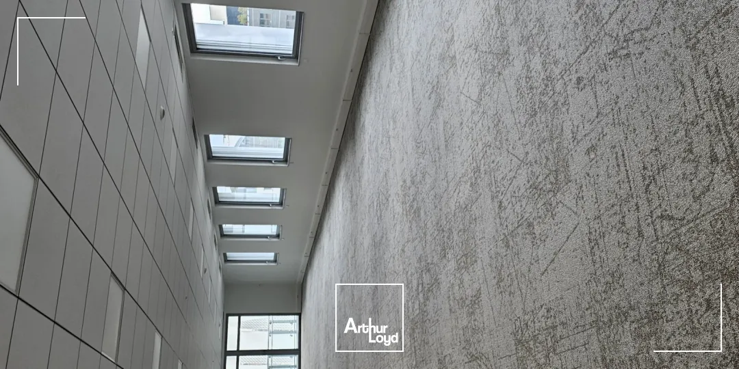 A louer - EQUINOX - Bureaux lumineux et cloisonnés - Lyon 3ème Part-Dieu