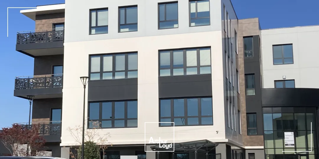 A louer - EVEREST 1 - Bureaux avec possibilité de clé en main - Genas