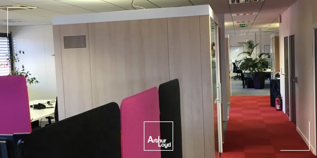 A louer - WOODSTOCK - Bureaux dans l'Est Lyonnais - Saint Priest