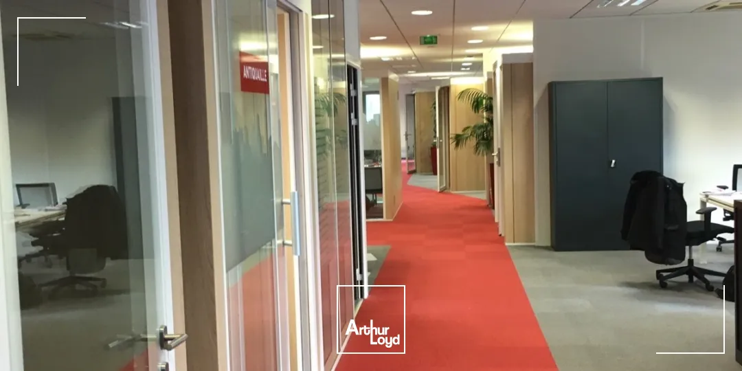 A louer - WOODSTOCK - Bureaux dans l'Est Lyonnais - Saint Priest