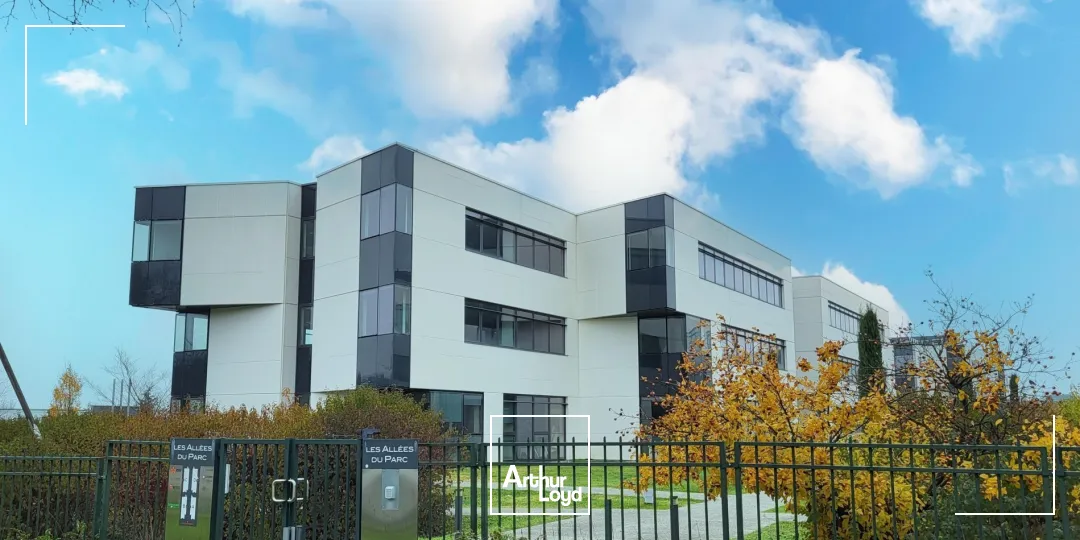 A louer - ALLEES DU PARC - Bureaux dans l'immeuble B - Saint Priest