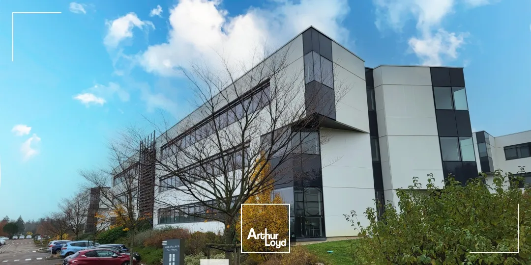 A louer - ALLEES DU PARC - Bureaux dans l'immeuble B - Saint Priest