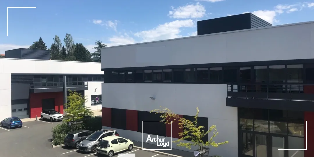 A louer - VEELAGE DE DARDILLY - Bureaux et locaux d'activités - Dardilly