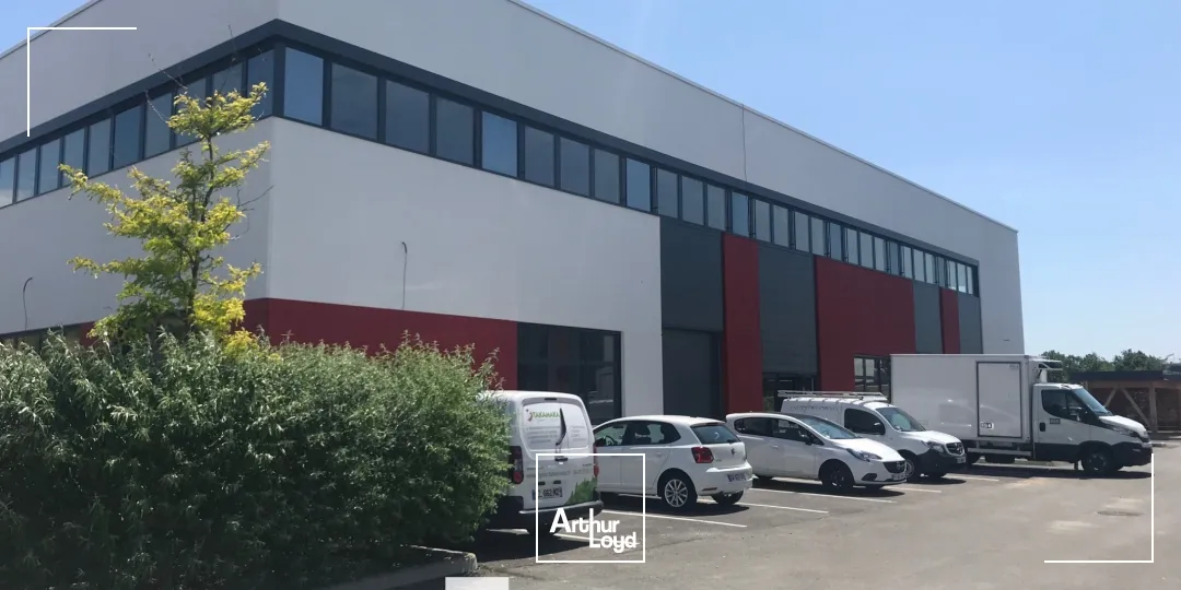A louer - VEELAGE DE DARDILLY - Bureaux et locaux d'activités - Dardilly