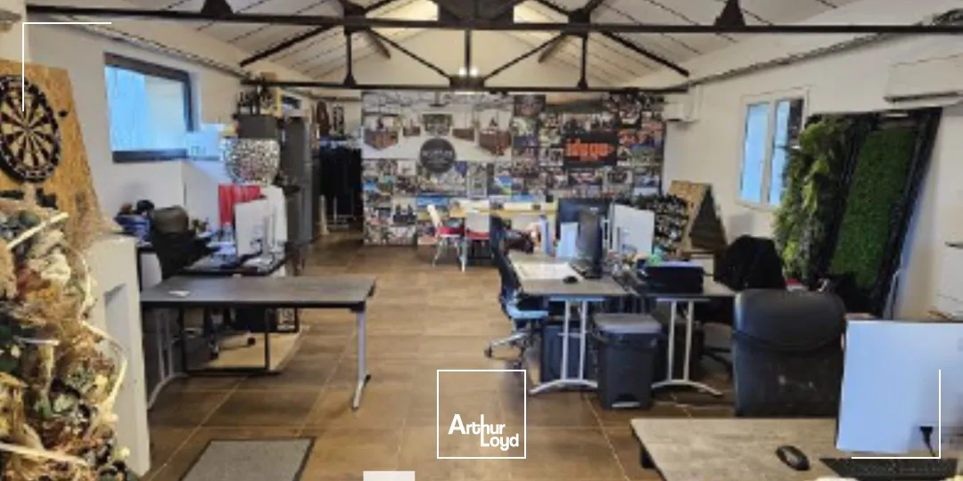 A louer - Lots d'activités idéals pour activités de négoce ou de stockage - Fleurieu sur Saône