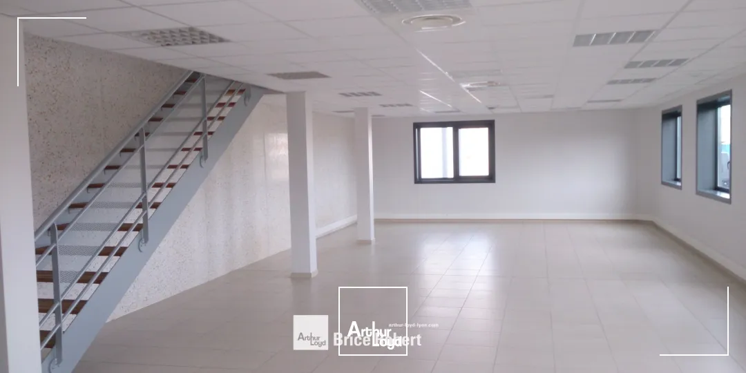A VENDRE A LOUER - Parc d'activités Le Mas des Entreprises - MEYZIEU
