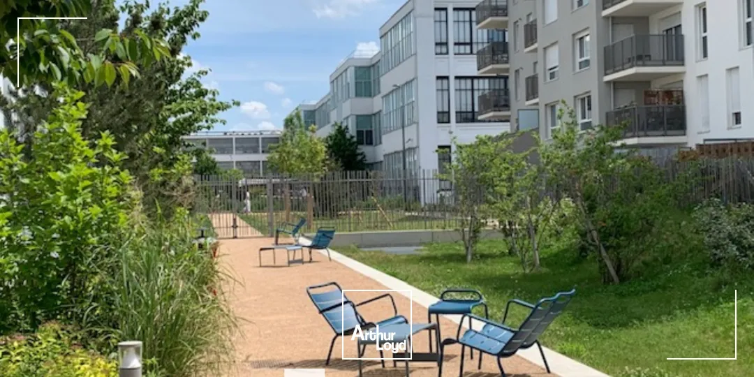 Bureaux - Location - VAULX EN VELIN - 69120 - 330.87-330.87 - 7551502