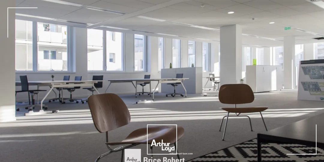 A louer - KBIS - Bureaux neufs au sein du quartier Carré de Soie - Vaulx en Velin 