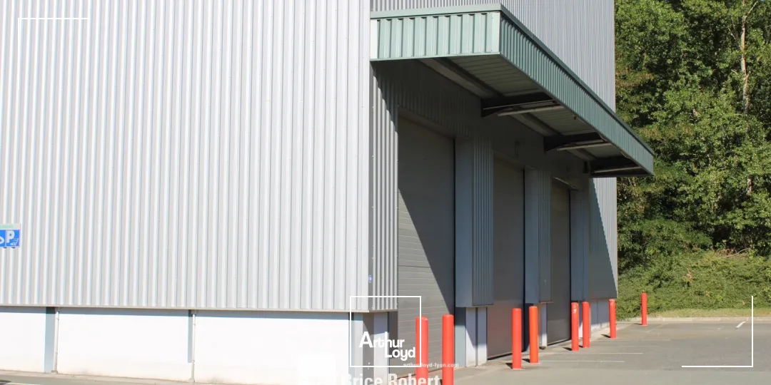 A acheter et à louer - 2 cellules industriels industrielles indépendants - à Lozanne 