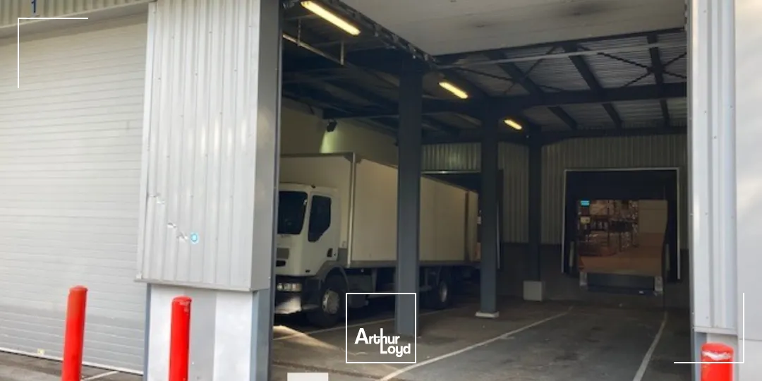 A acheter et à louer - 2 cellules industriels industrielles indépendants - à Lozanne 