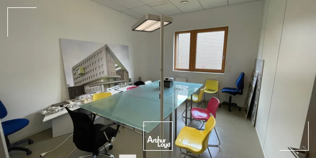 A vendre - CITE DE L'ENVIRONNEMENT - Bureaux au coeur du parc technologique - Saint Priest