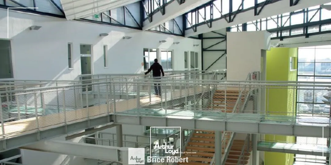 A vendre - CITE DE L'ENVIRONNEMENT - Bureaux au coeur du parc technologique - Saint Priest