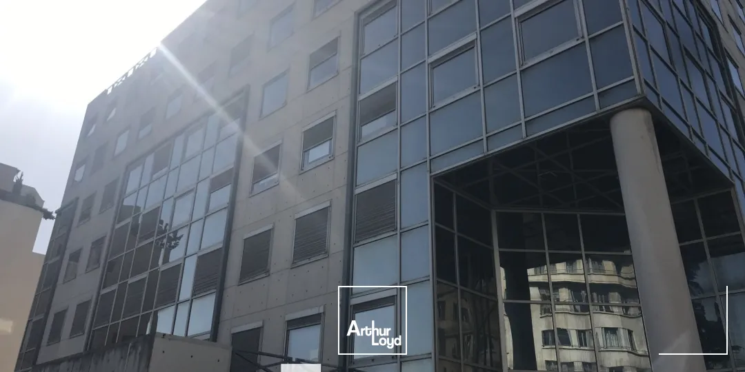 A louer - LE CAT SUD - Bureaux dans immeuble tertiaire - Lyon 8ème Monplaisir