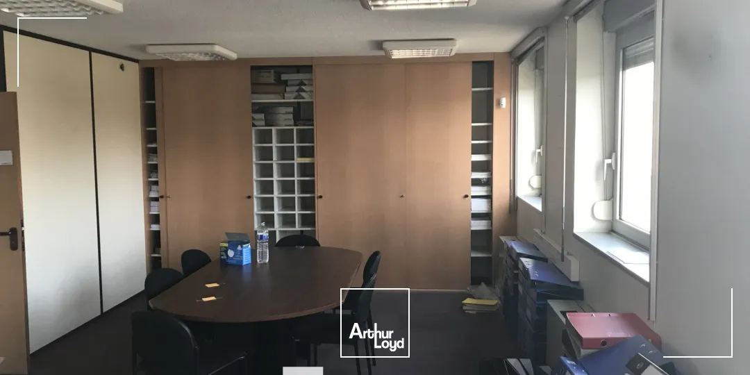 A louer - LE CAT SUD - Bureaux dans immeuble tertiaire - Lyon 8ème Monplaisir