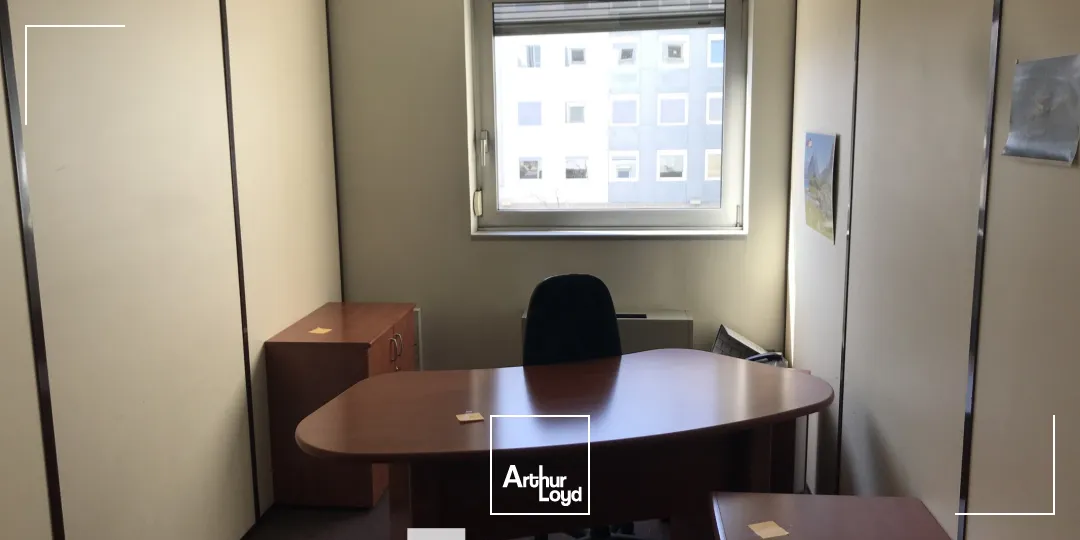 A louer - LE CAT SUD - Bureaux dans immeuble tertiaire - Lyon 8ème Monplaisir