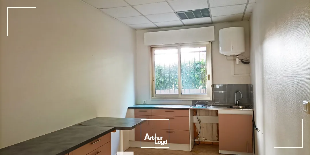 A vendre ou à louer - Bureaux en rez-de-chaussée - Lyon 6ème Brotteaux