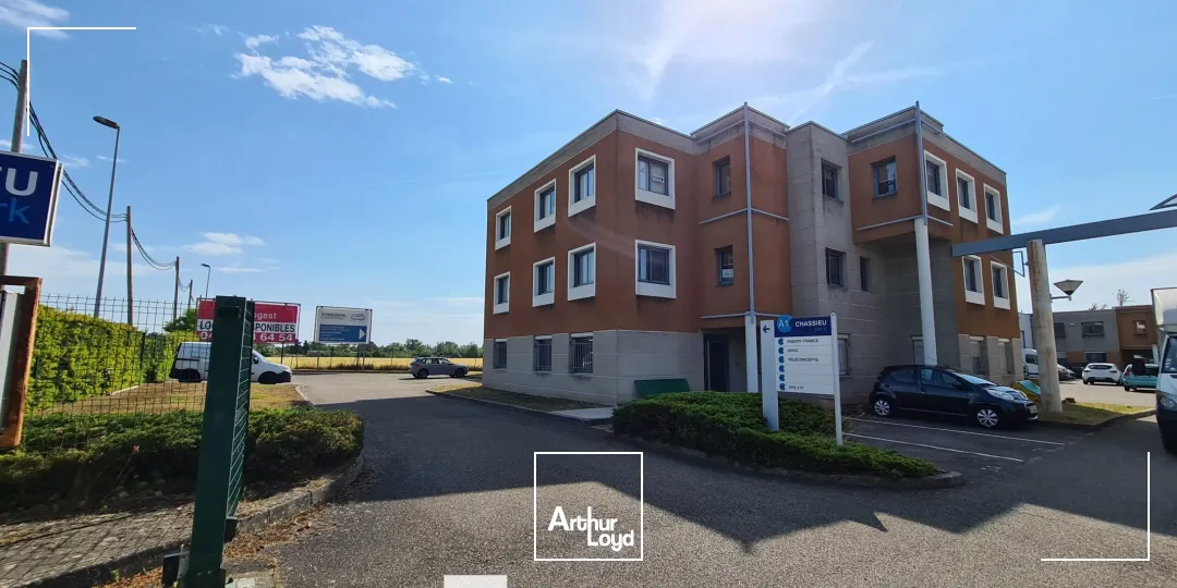 Location - CHASSIEU PARK - Bureaux proches de la Porte des Alpes - CHASSIEU
