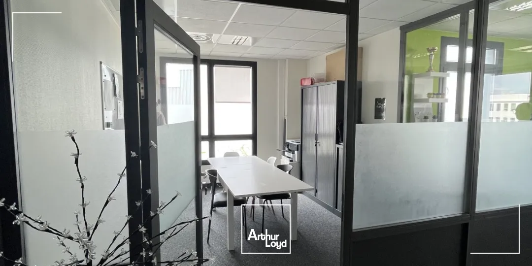 A louer - EDEN ROCK - Bureaux dans l'Est Lyonnais - Saint Priest