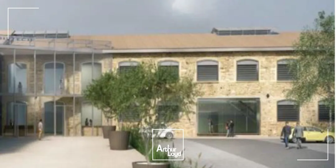 Locaux d'activités avec places de parking - proche route de Brignais à Chaponost