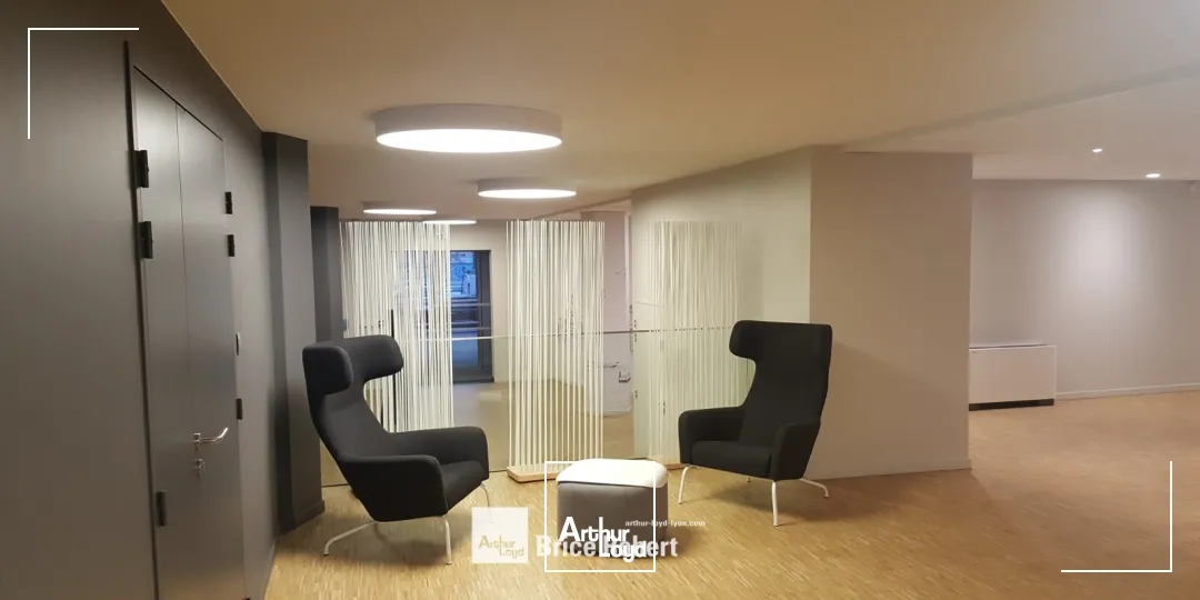 A louer - O SAONE - Bureaux rénovés - Lyon 5ème