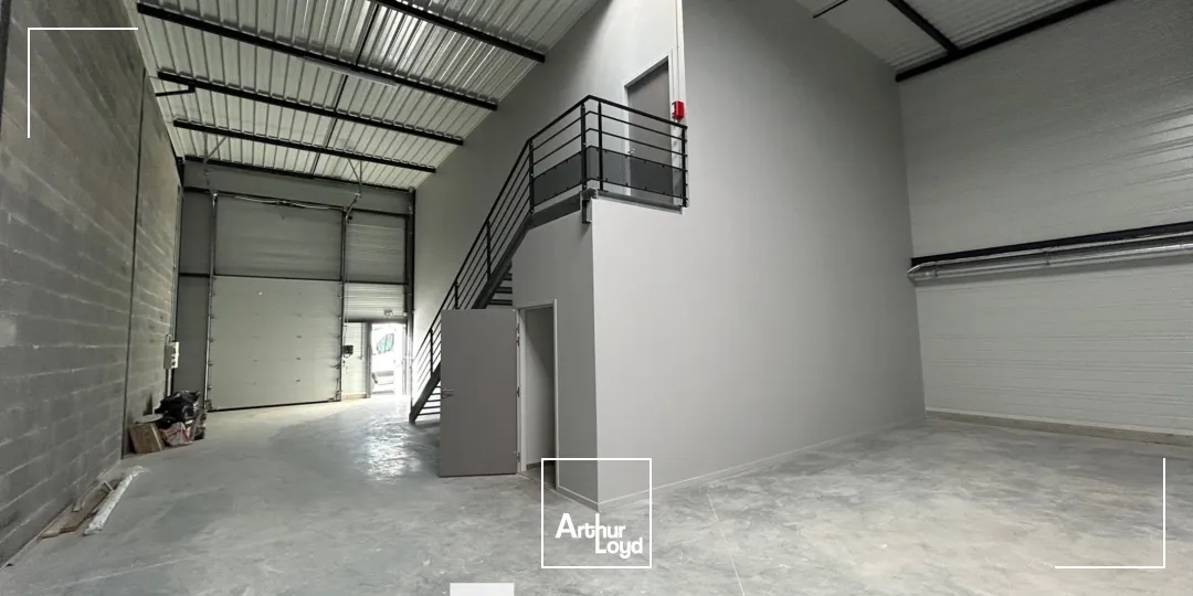 Local d'activités neuf - à la location - Genay